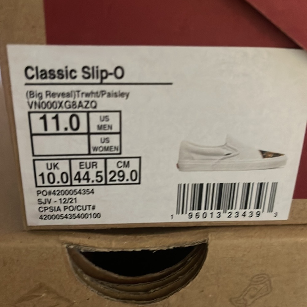 Vans - Picture 3 of 4